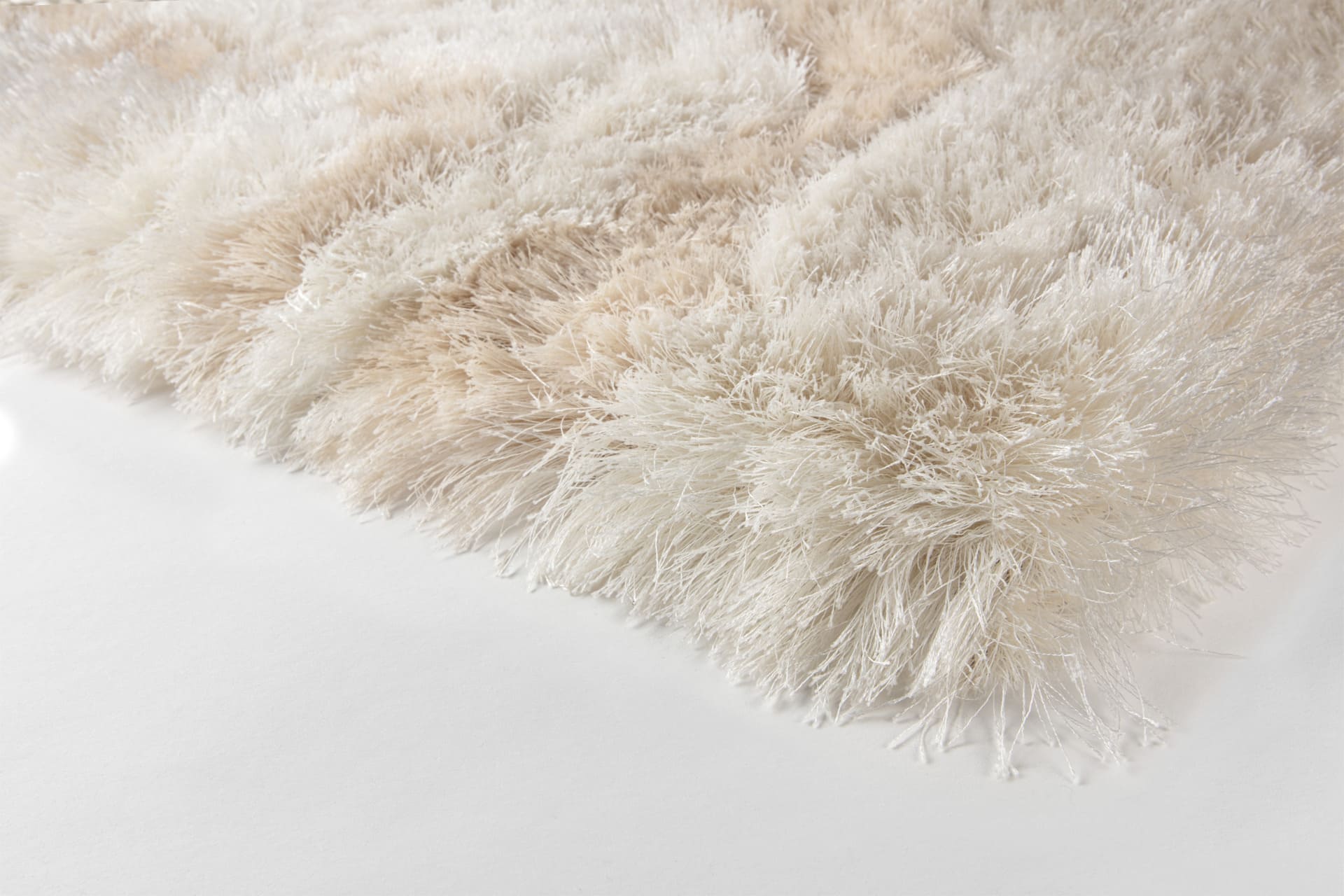 Majestic Cream Almond